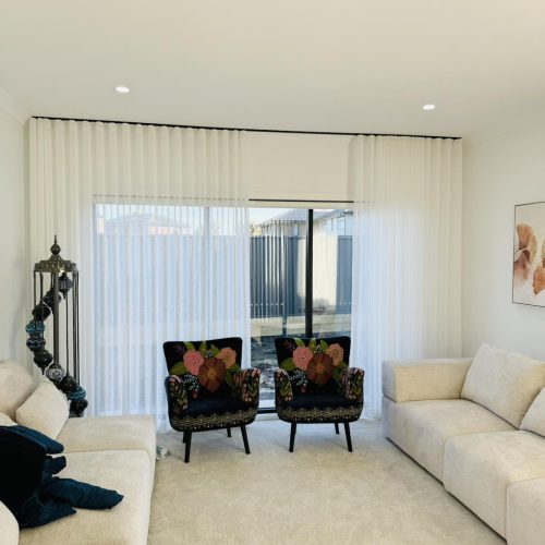 Image 2 – Sheer Curtain Image 2 - Sheer Curtain